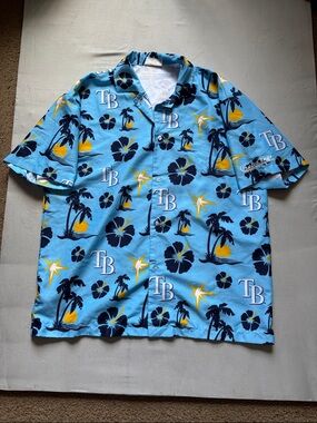 Light Blue Tropical Button-Up Shirt with Palm & Hibiscus Print